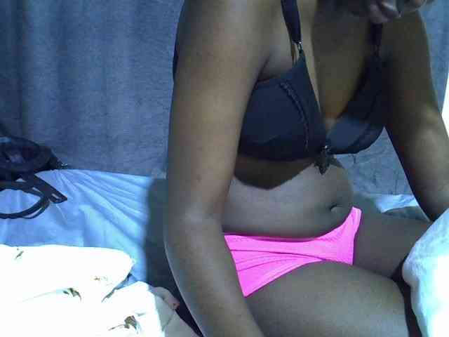 Cute-tamarah webcam