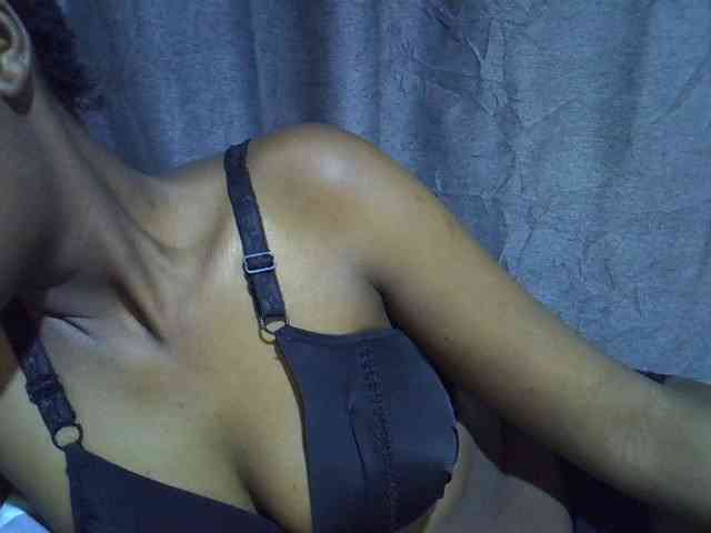 Cute-tamarah webcam