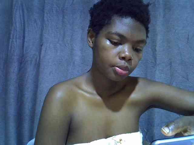 Cute-tamarah webcam