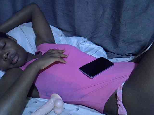 Cute-tamarah webcam