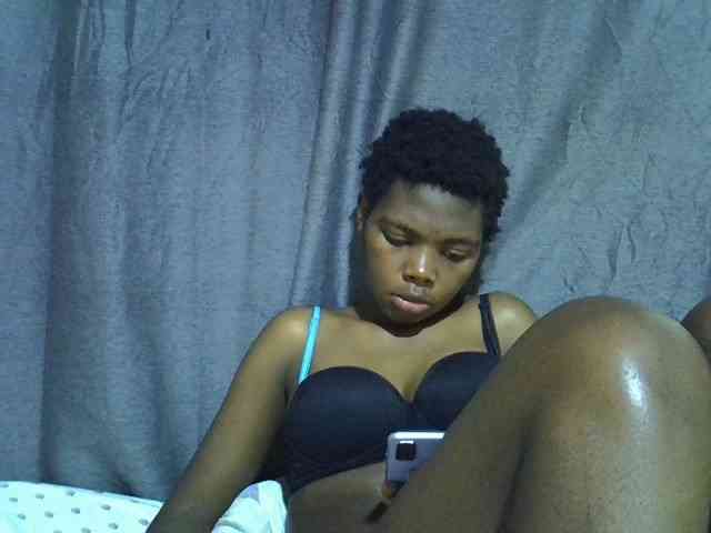 Cute-tamarah webcam