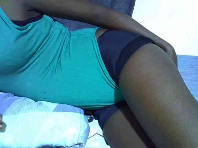 Cute-tamarah webcam