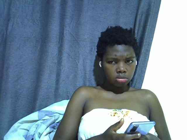 Cute-tamarah webcam