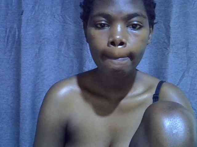 Cute-tamarah webcam