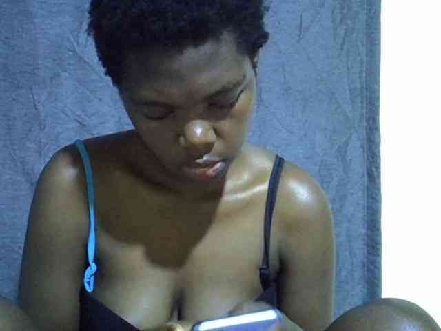 Cute-tamarah webcam