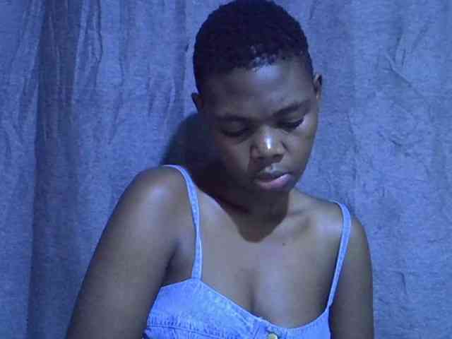 Cute-tamarah webcam