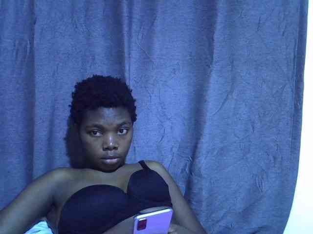 Cute-tamarah webcam
