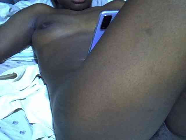 Cute-tamarah webcam