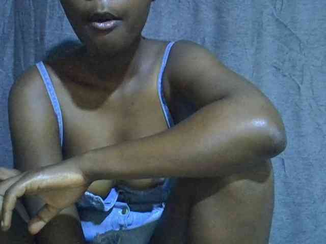 Cute-tamarah webcam