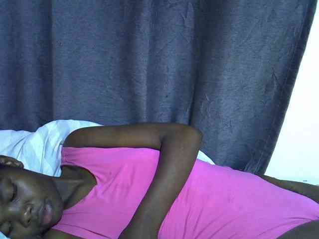 Cute-tamarah webcam