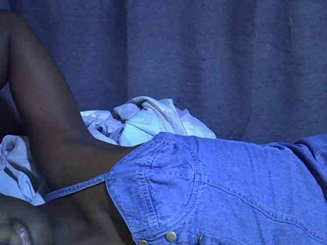 Cute-tamarah webcam