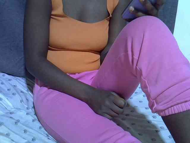 Cute-tamarah webcam