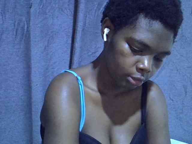 Cute-tamarah webcam