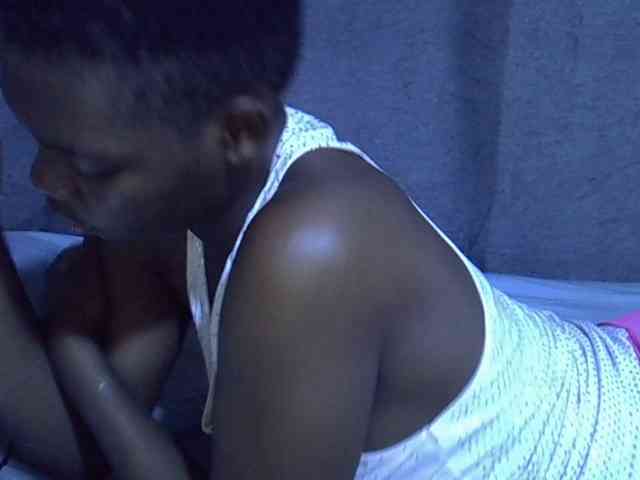 Cute-tamarah webcam