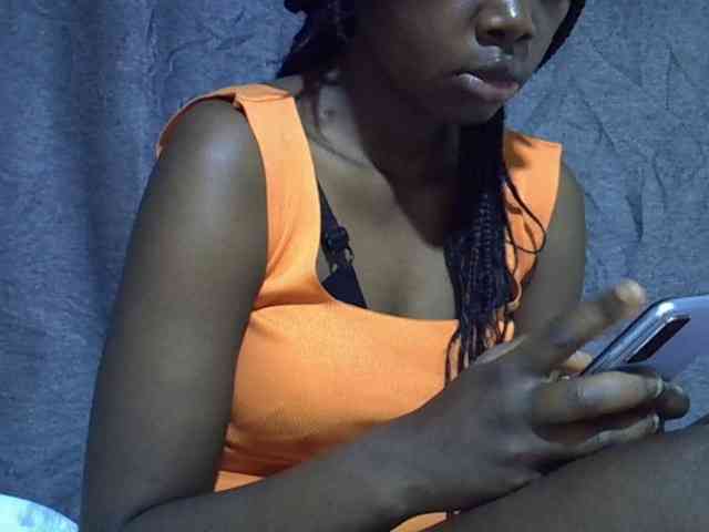 Cute-tamarah webcam