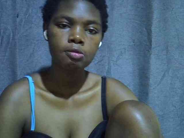 Cute-tamarah webcam