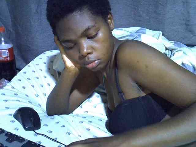 Cute-tamarah webcam