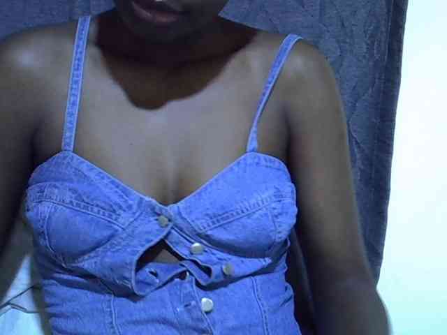 Cute-tamarah webcam