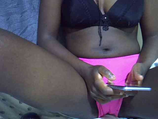Cute-tamarah webcam