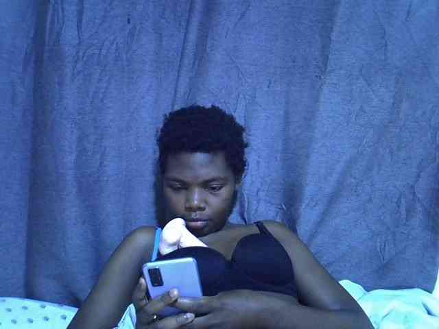 Cute-tamarah webcam