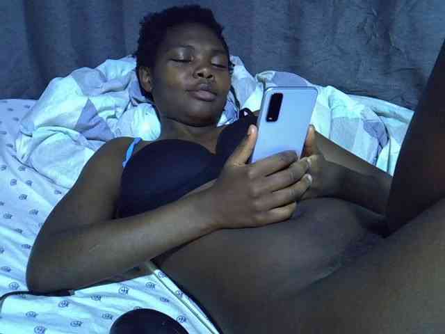 Cute-tamarah webcam