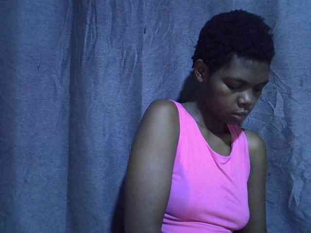 Cute-tamarah webcam