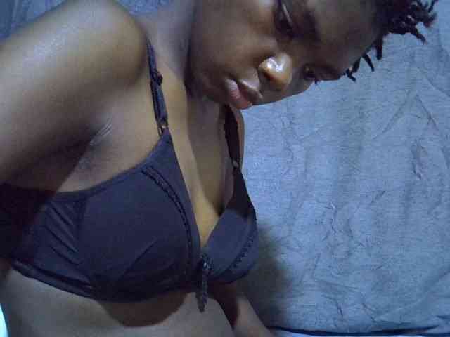 Cute-tamarah webcam