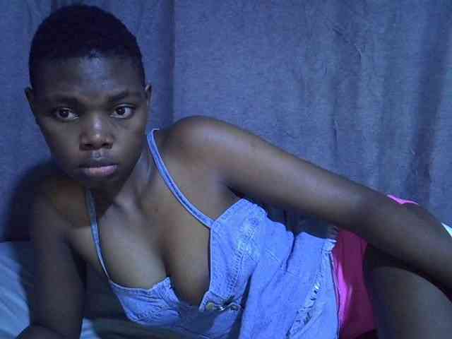 Cute-tamarah webcam