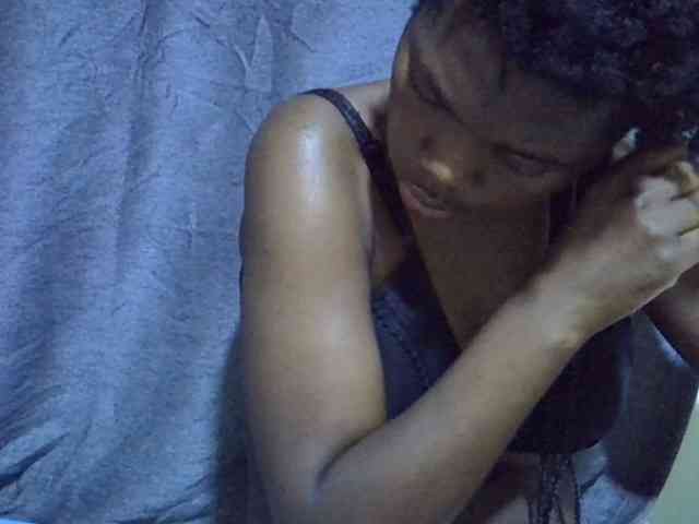 Cute-tamarah webcam