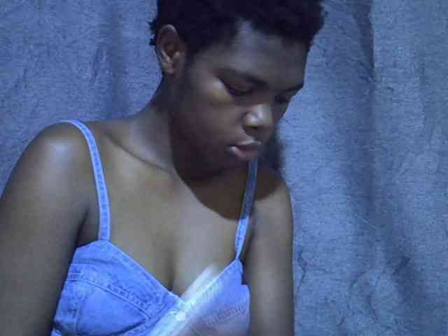 Cute-tamarah webcam