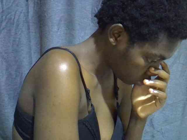 Cute-tamarah webcam