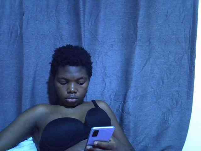 Cute-tamarah webcam
