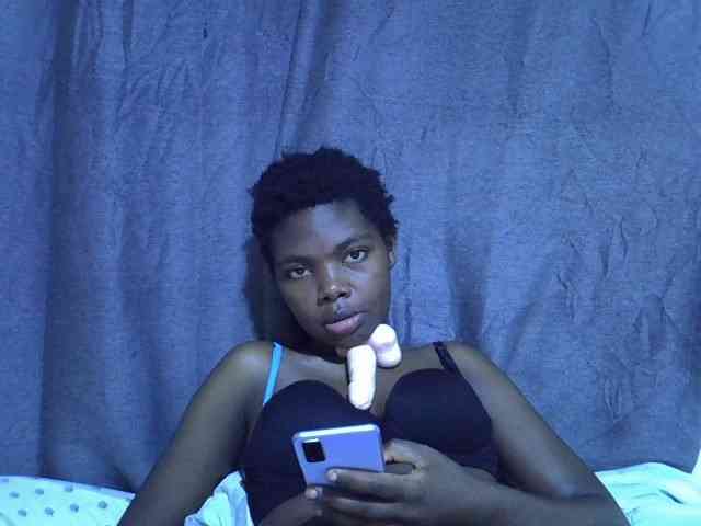 Cute-tamarah webcam