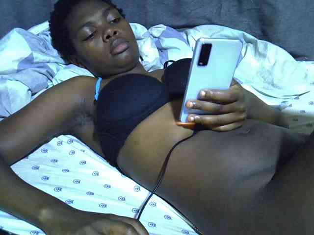 Cute-tamarah webcam