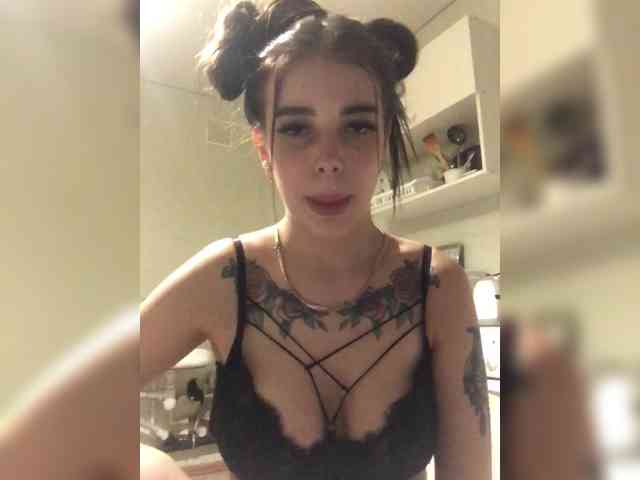 ChristineMoore webcam