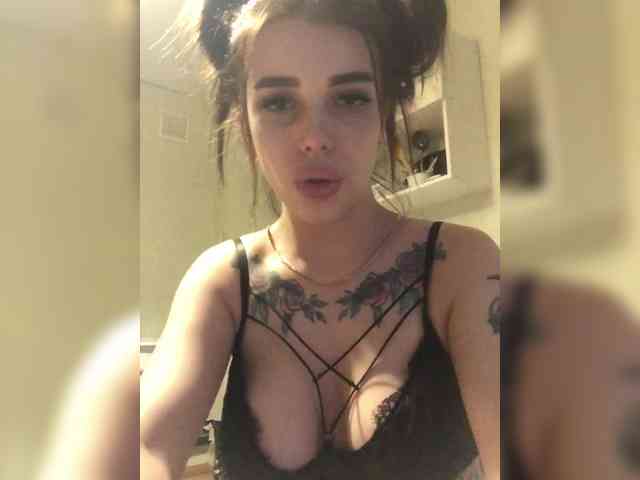 ChristineMoore webcam