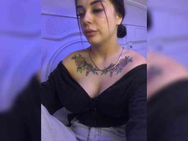 ChristineMoore webcam