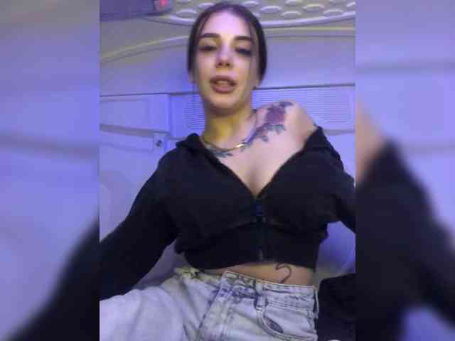 ChristineMoore webcam