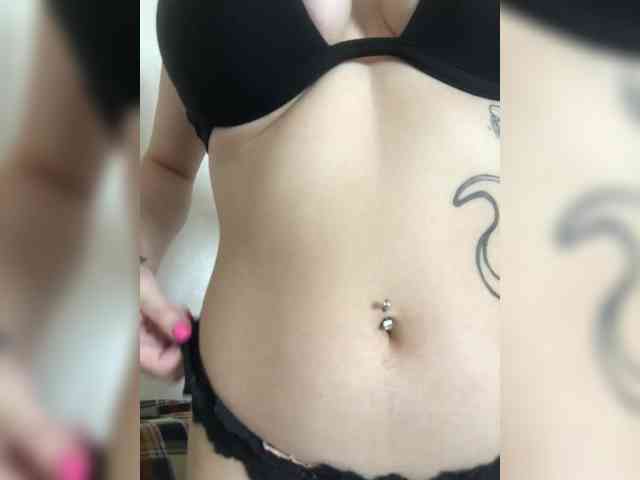 ChristineMoore webcam