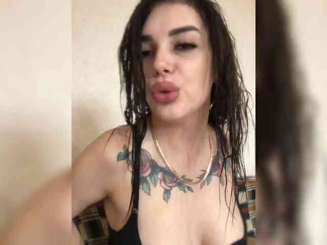 ChristineMoore Live Webcam on BongaCams