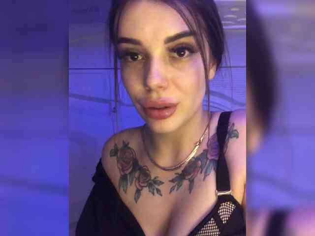 ChristineMoore webcam