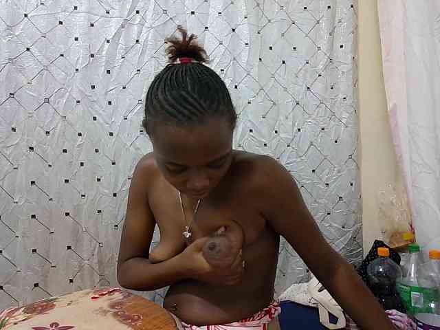 petite-maya webcam