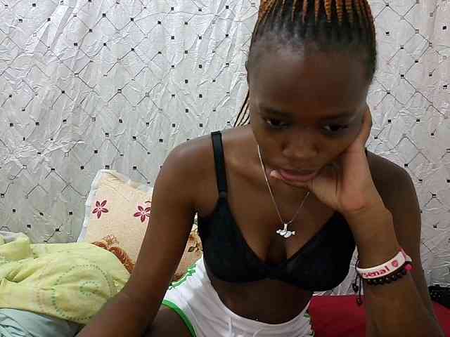 petite-maya webcam