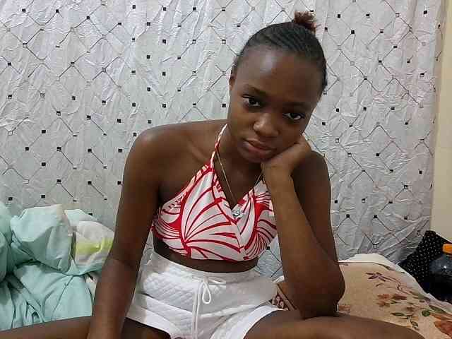 petite-maya webcam