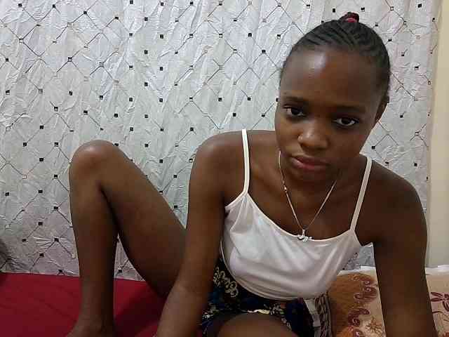 petite-maya webcam