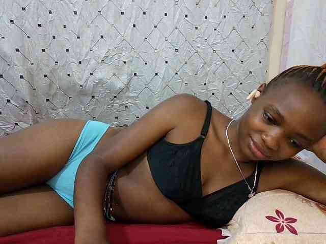 petite-maya webcam