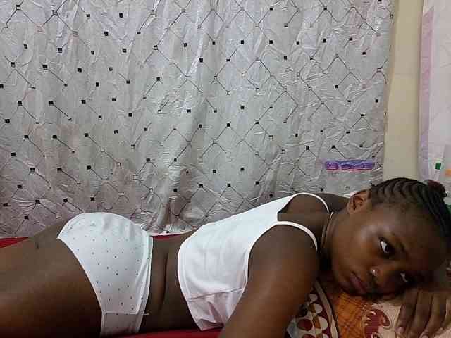 petite-maya webcam