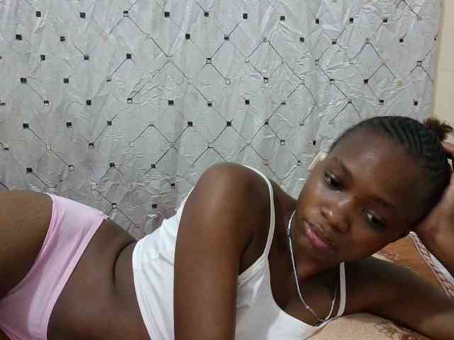 petite-maya webcam