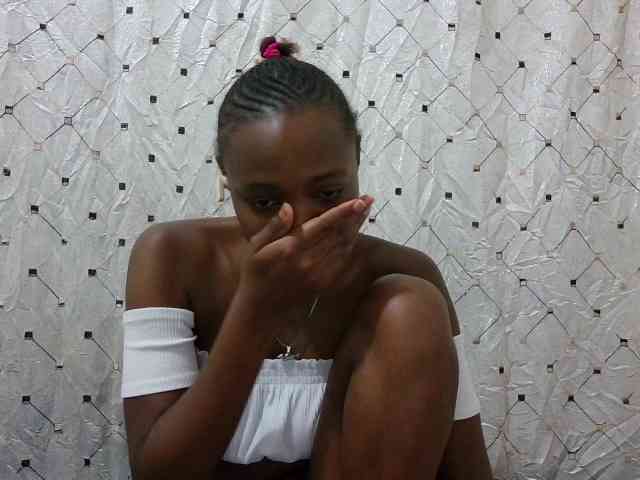 petite-maya webcam