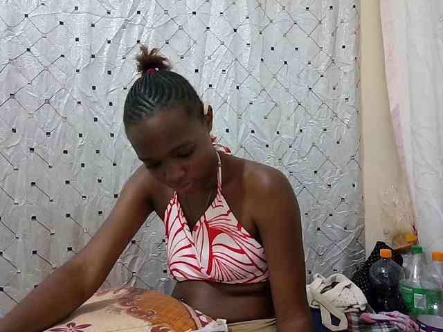 petite-maya webcam